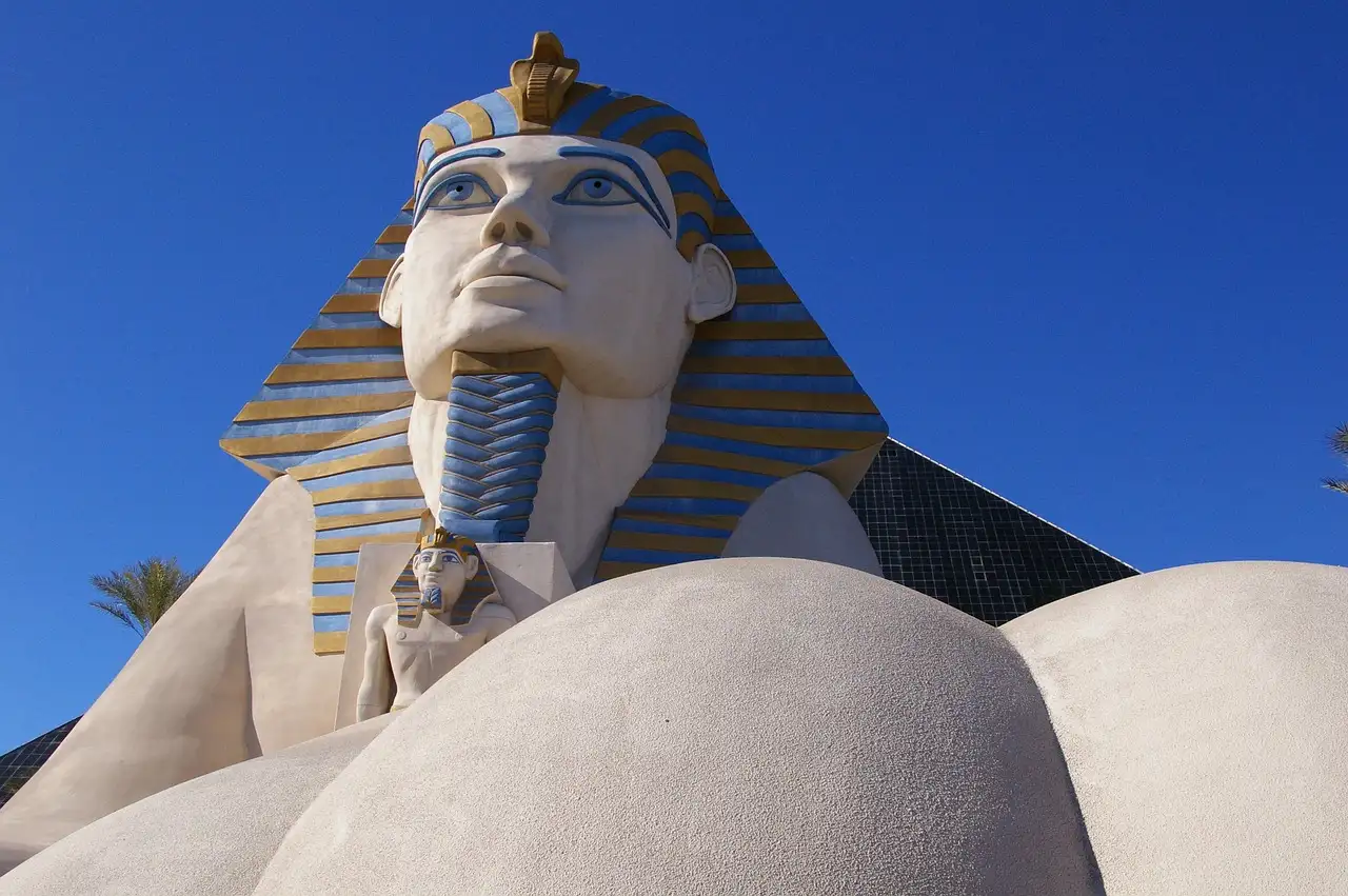Luxor Hotel Las Vegas: Piramide & Sfinx Ervaar!